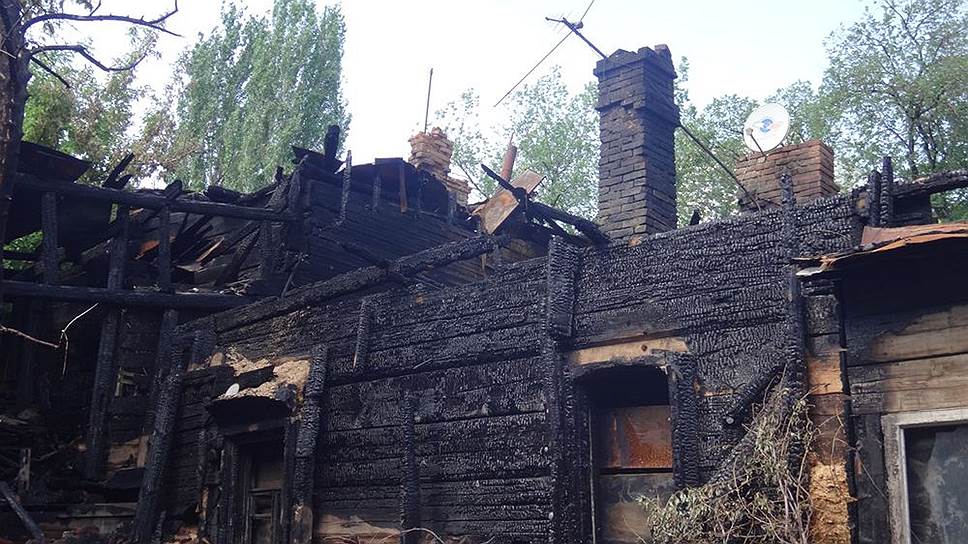 На улице Киселева, где уже сгорело несколько домов, жители опасаются новых поджогов